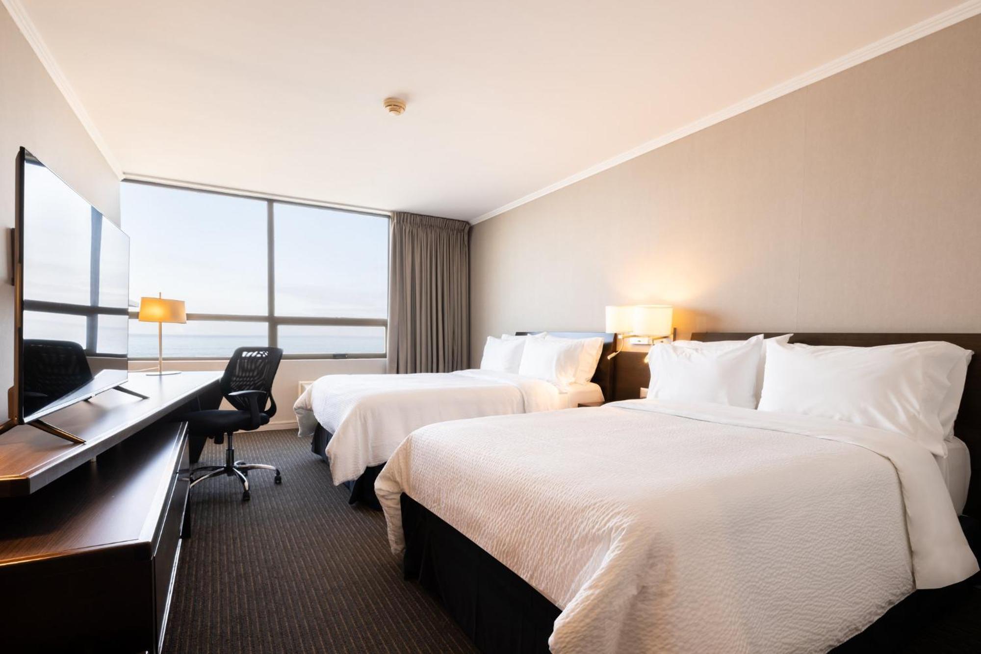 Queen Room Two Queen Beds Ocean View Non-Smoking,1533988225:JPEG